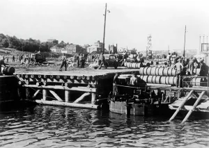 Cadvances: Supply over the lake, 1942