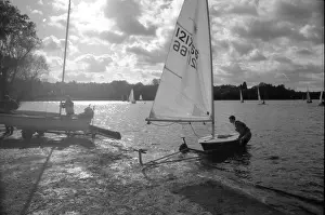 Laser: Surrey Boat Club - casting off
