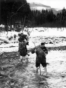 Batons: Survival training of the Royal Air Force in Upper Bavaria