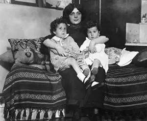 Navratil: Survivors of the sinking of the Titanic, ?