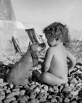 Toddlers: Susi - at the seaside with a toddler