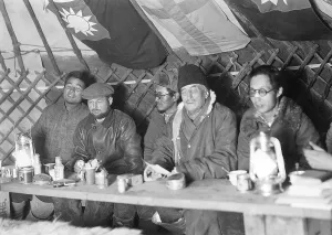 Sven: Sven Hedin on his trip to Asia