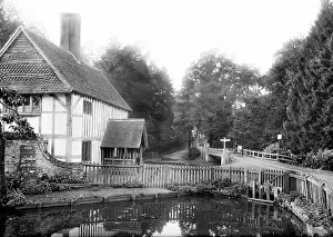 Newtown: Swan Inn, Newtown Bridge