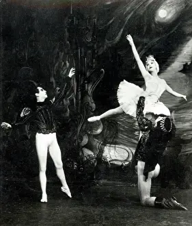 Odette: Swan Lake - Robert Helpmann, Margot Fonteyn, Leslie Edwards