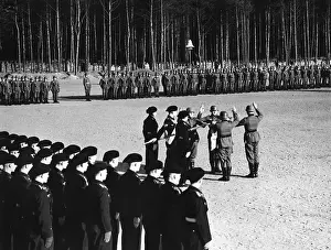 Gross: Swearing in of recruits of the Armed Forces, 1938