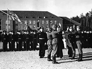 Gross: Swearing in of recruits of the Armed Forces, 1938