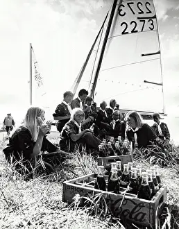 Coke: Swedish scouts take a break from sailing