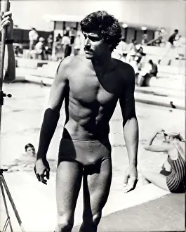 Spitz: Swimming - Diving