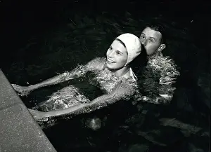 Mavis: Swimming - Diving