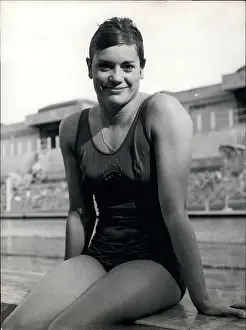 200m: Swimming - Diving