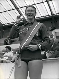 100m: Swimming - Diving