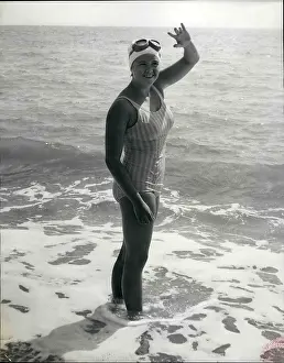Leonora: Swimming - Diving