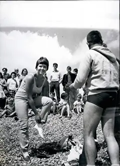 Leonora: Swimming - Diving