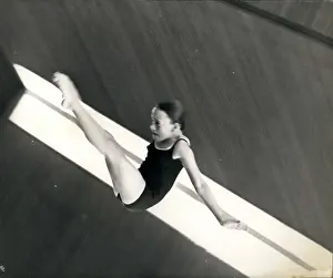 Beverley: Swimming - Diving