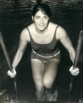 Simms: Swimming - Diving