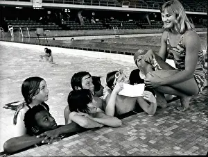 Coca: Swimming - Diving