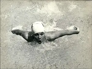 100m: Swimming - Diving