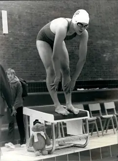 Parry: Swimming - Diving