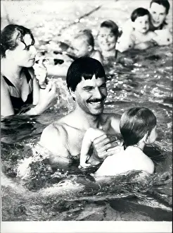 Spitz: Swimming - Diving