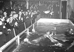 Trend: Swimming pool in a dance palce in Berlin, 1931