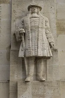 Suisse: SWITZERLAND. Geneva. Reformation Wall. Statue