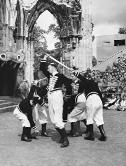 Handsworth: SWORD DANCE, ENGLAND