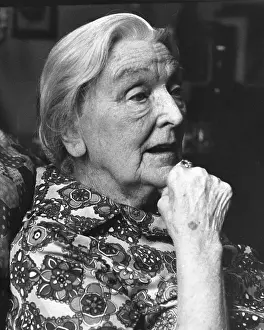 Flowery: Sybil Thorndike, British actress of stage and screen