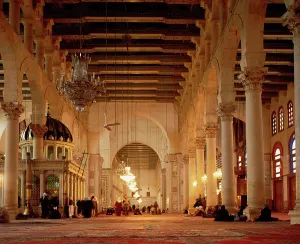 Pray: Syria. Great Mosque of Damascus. Interior