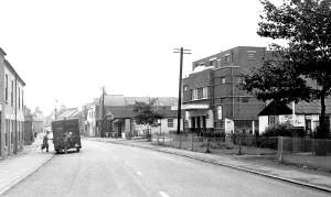 Melton: Syston, Melton Road c1955