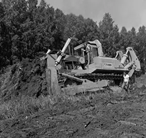 Conducts: T-800 Tractor