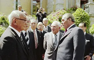 Welcomes: T. Doko visits the USSR