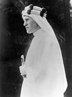 Liaison: T E Lawrence (Lawrence of Arabia)