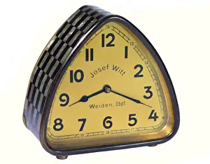 Advertisment: Table clock