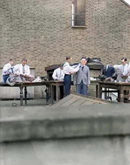 Heatwave: TAILORS WORKING OUTDOORS