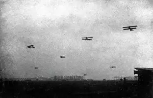 Airbase: Take-off of German fighters at the Western Front, 1916