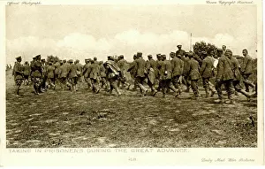 Pows: Taking in prisoners during the great advance, WW1