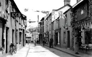 Talgarth: Talgarth, High Street 1937