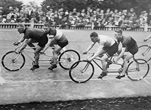 Partner: Tandem race in London, 1932