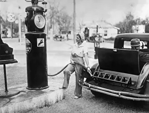 Attendant: Tank attendant in the USA, 1932