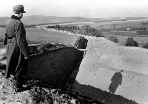 Fastening: Tank ditch in the Saar, 1944