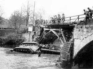 Kocher: US tank leaves bridge and falls into river Kocher