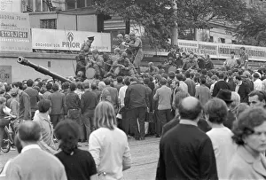 Liberalization: Tank - protest - Brno