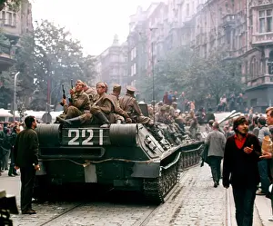 Libor: Tank - protest - Prague