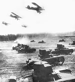 Practiced: Tanks and airplanes during maneuvers of the Red Army, 1936