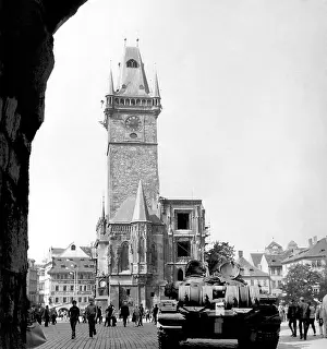 Liberalization: Tanks - Old Town Square - Old Town Hall
