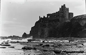 Lothian: Tantallon Castle Ruins