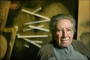 Gardes: TAPIES, Antoni (1923-2012). Spanish Catalan painter