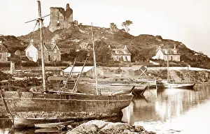 Tarbert: Tarbert Castle, Inverary, Scotland