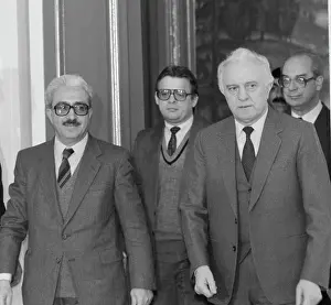 Aziz: Tariq Aziz visits USSR