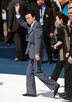 Taro: Taro Aso